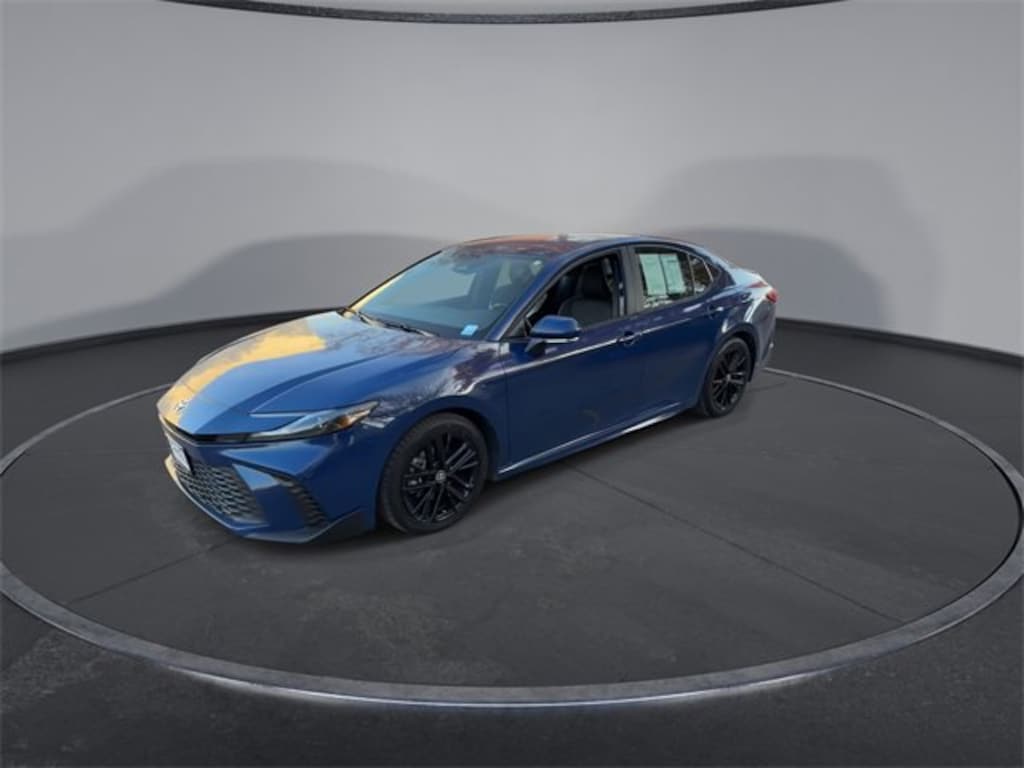 Used 2025 Toyota Camry SE Sedan