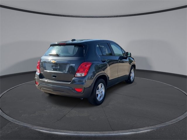 Thumbnail: 2020 Chevrolet Trax - 8