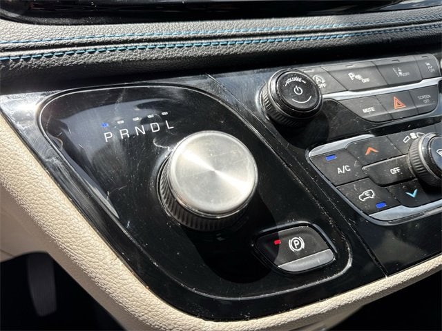 Thumbnail: 2021 Chrysler Pacifica - 23