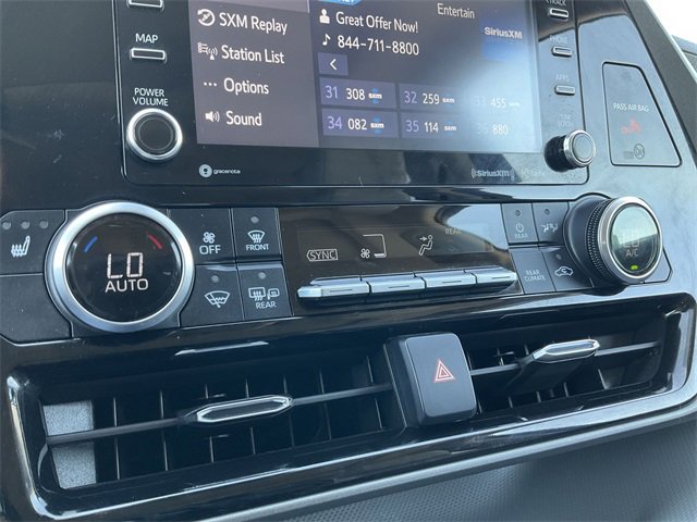 Thumbnail: 2021 Toyota Highlander - 24