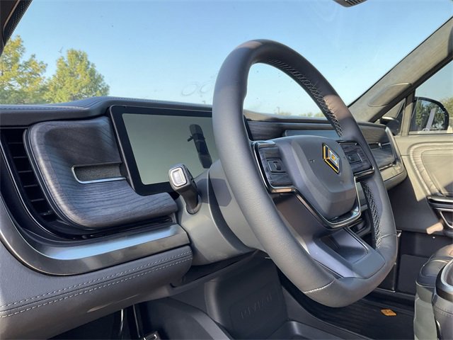 Thumbnail: 2022 Rivian R1T - 10