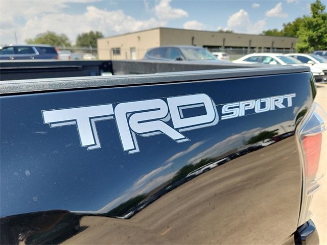 Thumbnail: 2021 Toyota Tacoma - 11