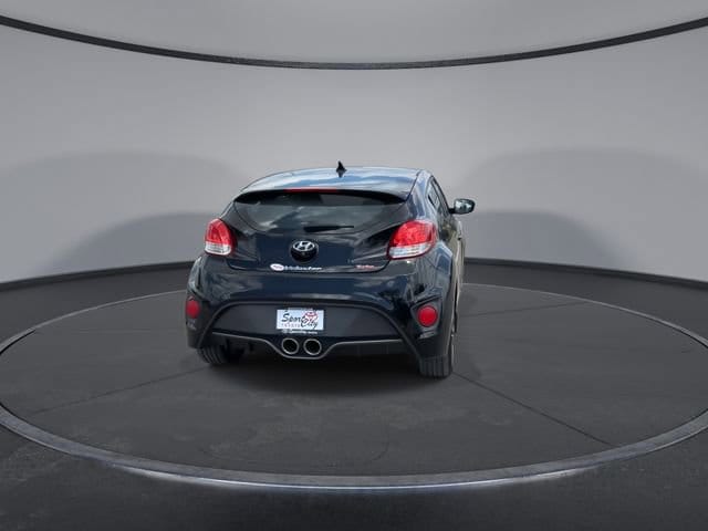 Thumbnail: 2017 Hyundai Veloster - 7