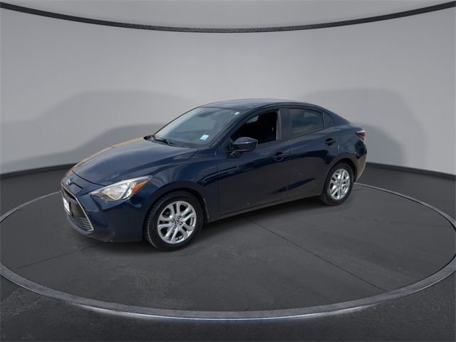 Thumbnail: 2017 Toyota Yaris iA - 4