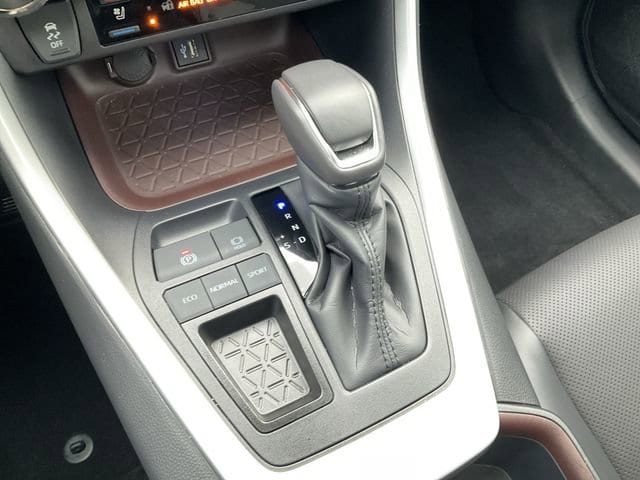 Thumbnail: 2025 Toyota RAV4 - 25