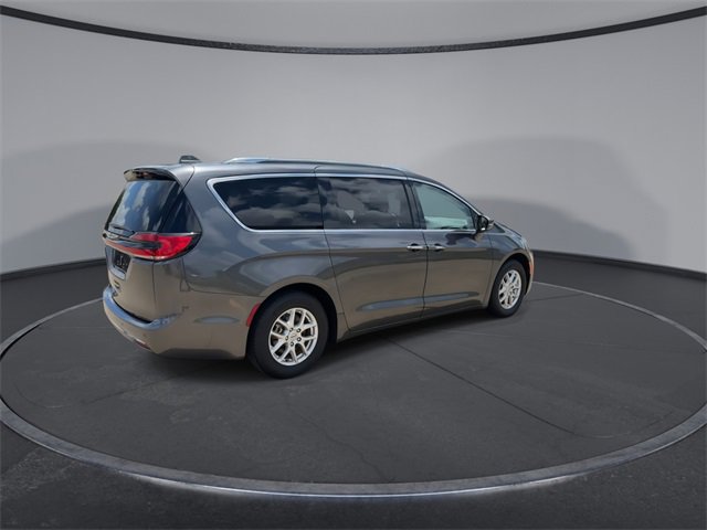 Thumbnail: 2021 Chrysler Pacifica - 8
