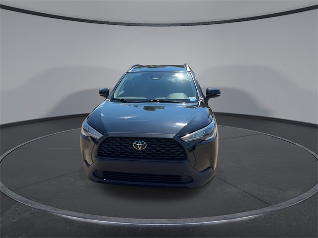 2023 Toyota Corolla Cross LE photo 2