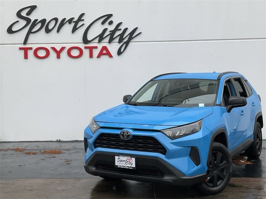 Used 2019 Toyota RAV4 LE SUV