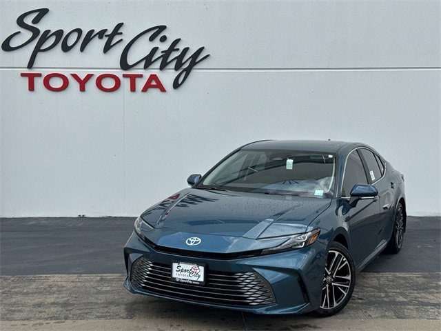 2025 Toyota Camry XLE -
                  Dallas, TX