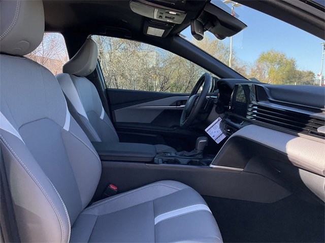 Thumbnail: 2025 Toyota Camry - 17