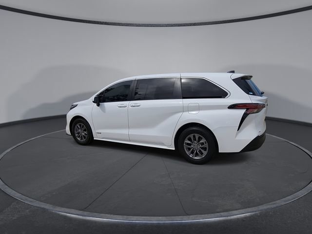Thumbnail: 2021 Toyota Sienna - 6