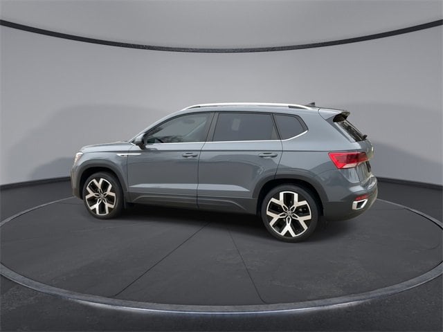 Thumbnail: 2022 Volkswagen Taos - 6