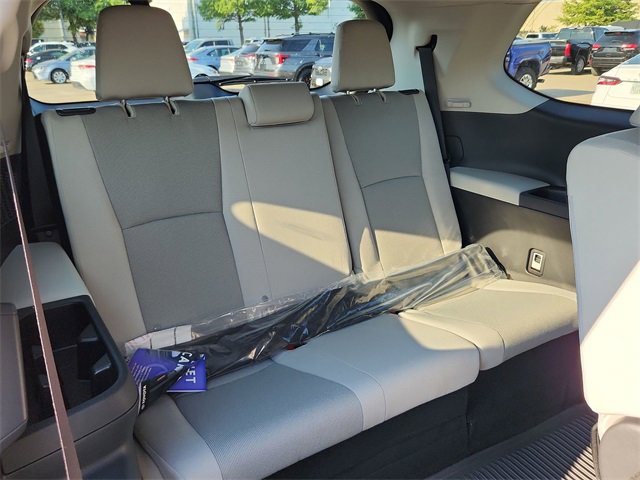 Thumbnail: 2025 Toyota Grand Highlander - 17