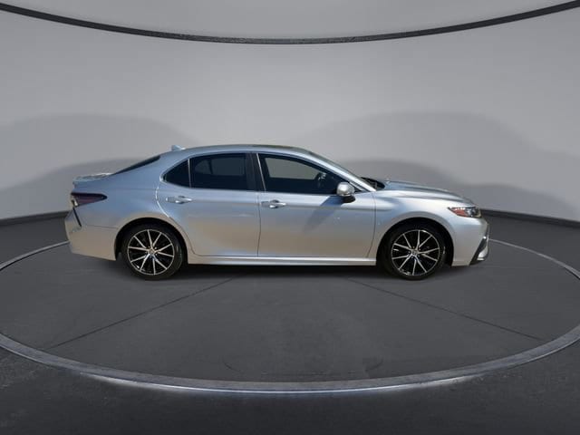 Thumbnail: 2024 Toyota Camry - 9