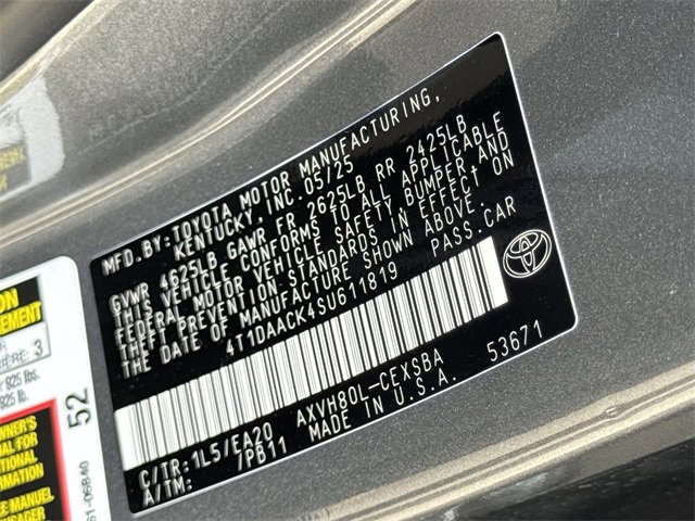 2025 Toyota Camry SE 27