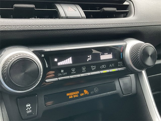 Thumbnail: 2019 Toyota RAV4 - 22