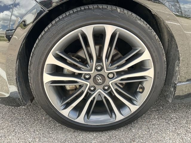 Thumbnail: 2017 Hyundai Veloster - 11