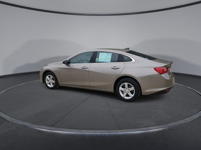Thumbnail: 2025 Chevrolet Malibu - 5