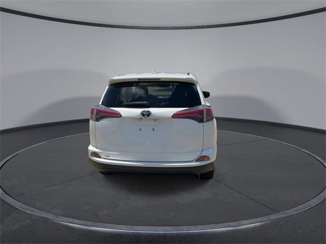 Thumbnail: 2018 Toyota RAV4 - 7