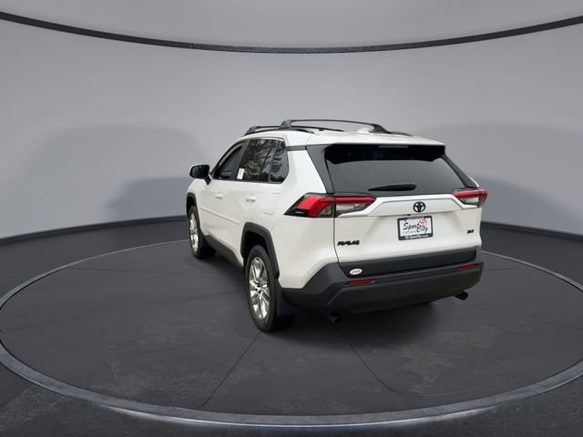 Thumbnail: 2025 Toyota RAV4 - 6