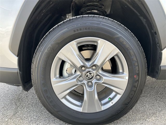 Thumbnail: 2025 Toyota RAV4 - 12