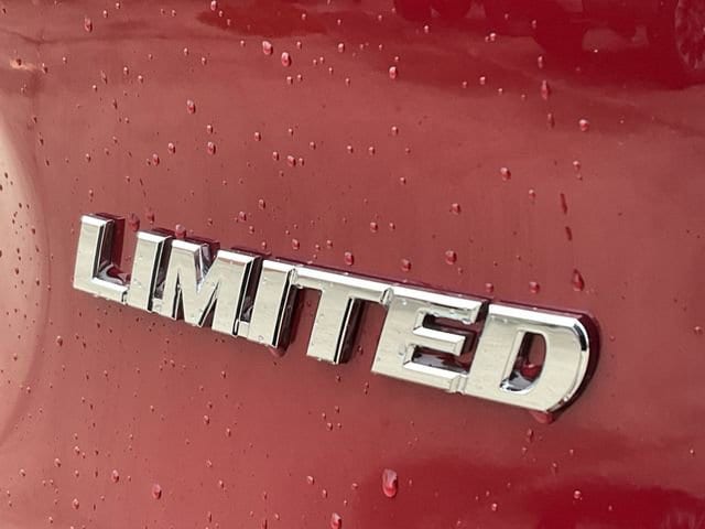 Thumbnail: 2025 Toyota RAV4 - 11