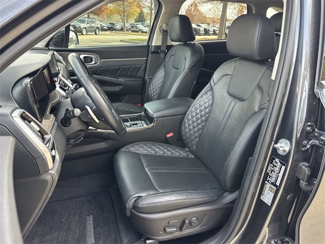 Thumbnail: 2022 Kia Sorento - 12