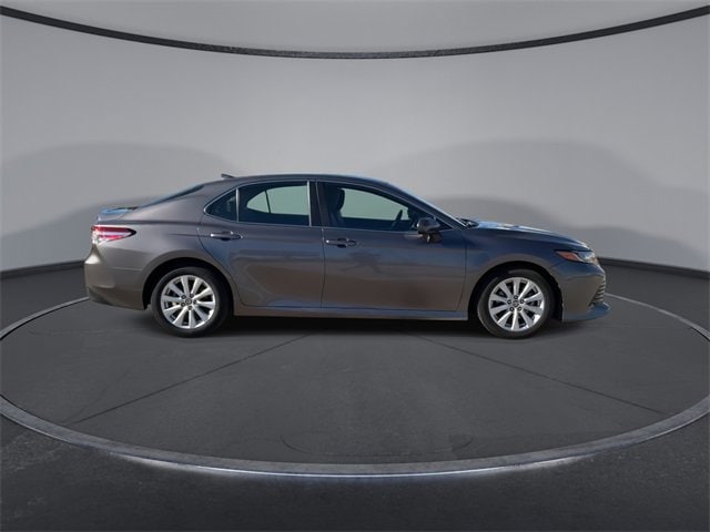 Thumbnail: 2020 Toyota Camry - 9