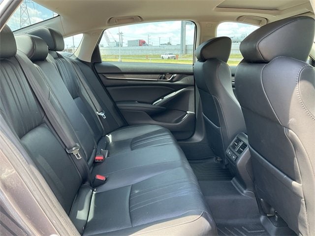 Thumbnail: 2021 Honda Accord - 16