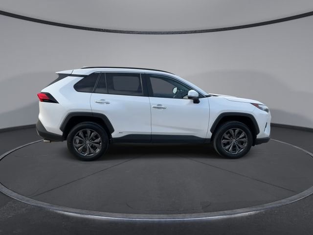 Thumbnail: 2023 Toyota RAV4 - 8