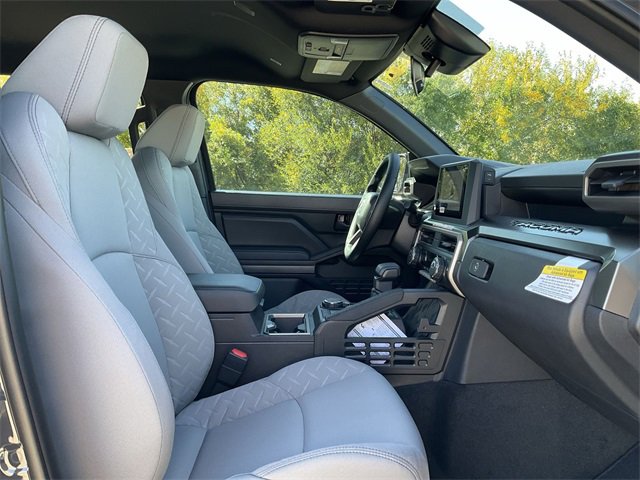 Thumbnail: 2025 Toyota Tacoma - 18