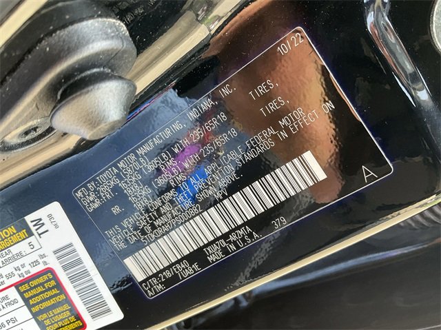 Thumbnail: 2023 Toyota Highlander - 28