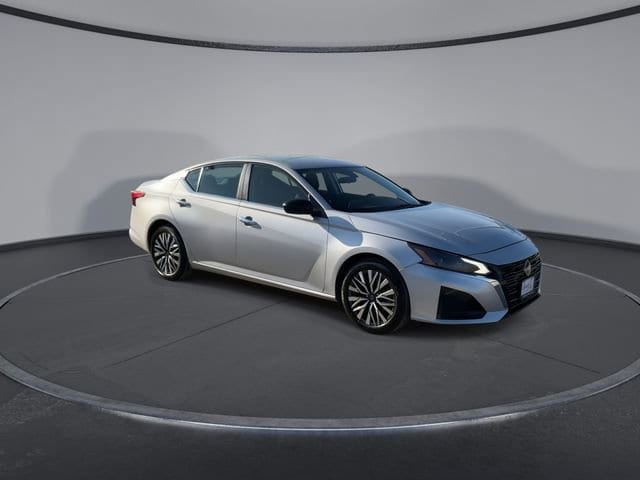 Thumbnail: 2024 Nissan Altima - 2