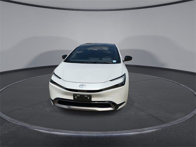 2024 Toyota Prius XLE photo 2