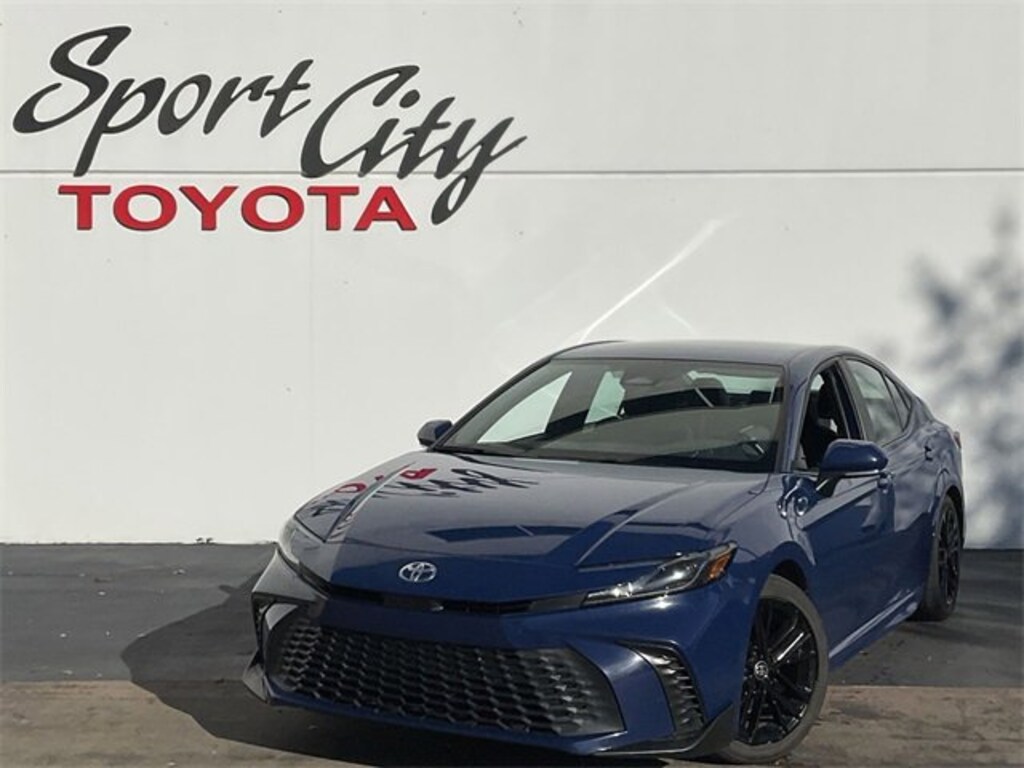 Used 2025 Toyota Camry SE Sedan