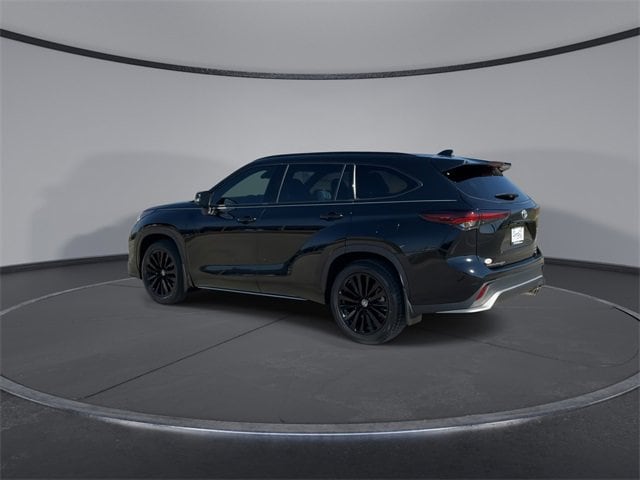 Thumbnail: 2024 Toyota Highlander - 6