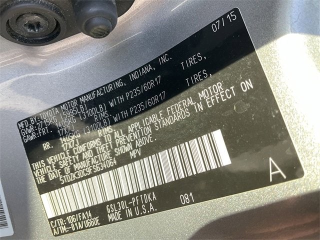 Thumbnail: 2015 Toyota Sienna - 19