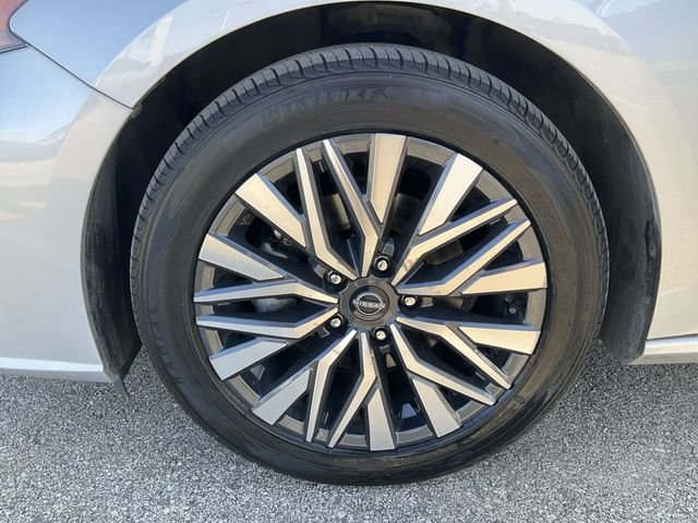 Thumbnail: 2024 Nissan Altima - 12