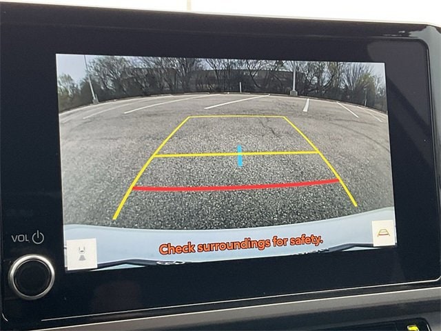 Thumbnail: 2025 Toyota Camry - 21