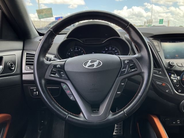 Thumbnail: 2017 Hyundai Veloster - 18