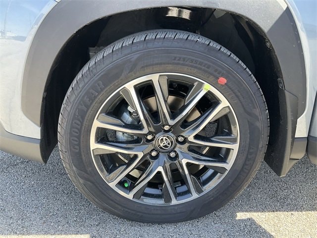 Thumbnail: 2026 Toyota Corolla Cross - 11