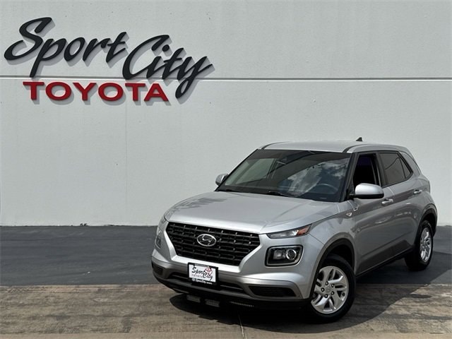 2021 Hyundai Venue SE -
                  Dallas, TX