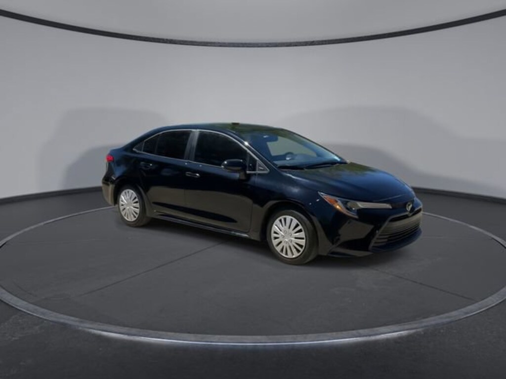 Used 2025 Toyota Corolla LE Sedan