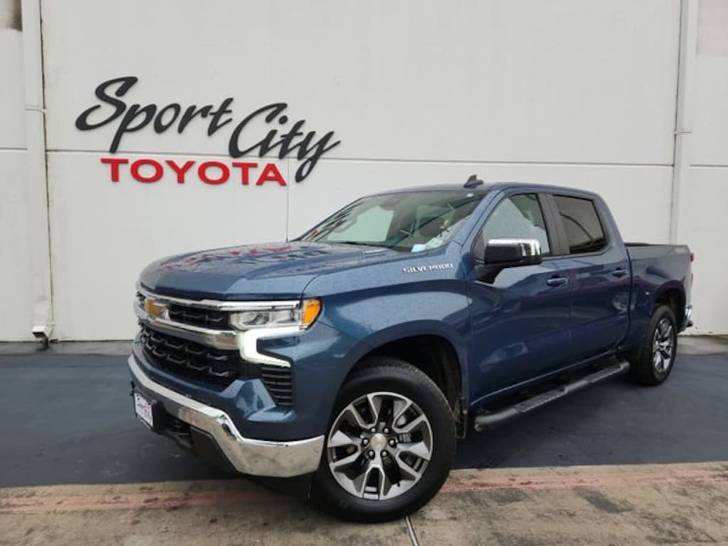 Used 2024 Chevrolet Silverado 1500 LT Truck Crew Cab