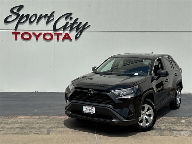Thumbnail: 2022 Toyota RAV4 - 1