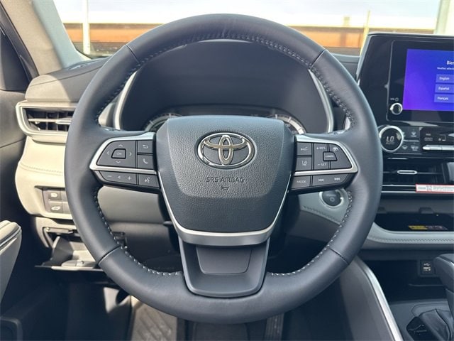 Thumbnail: 2026 Toyota Highlander - 20