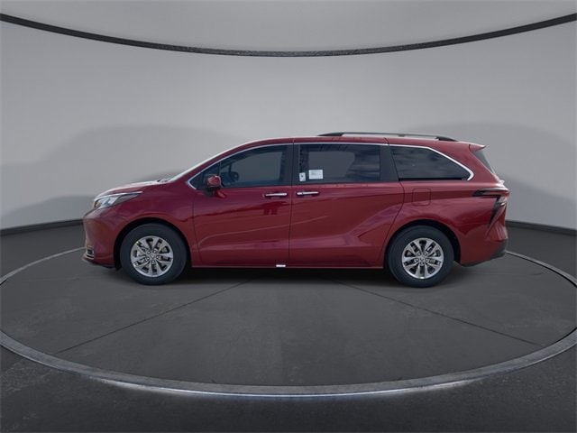 Thumbnail: 2026 Toyota Sienna - 5