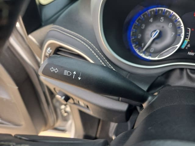 Thumbnail: 2021 Chrysler Pacifica - 23