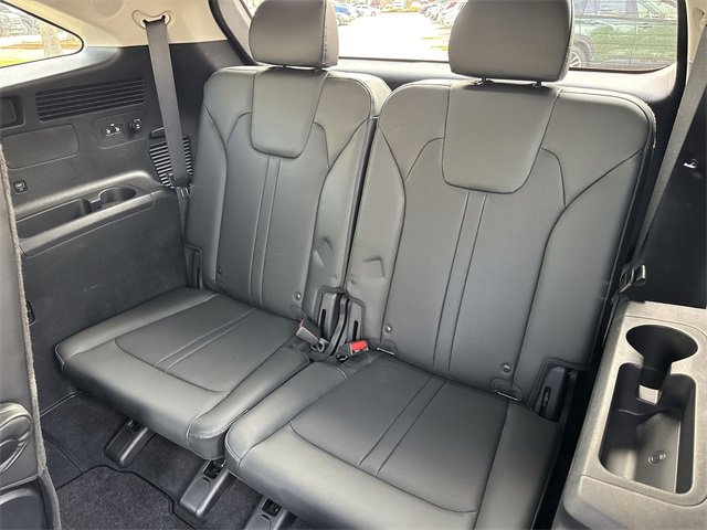 Thumbnail: 2022 Kia Sorento - 16