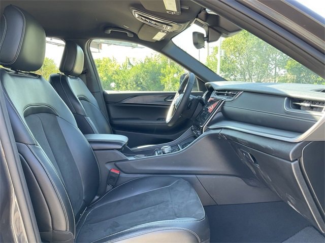 Thumbnail: 2024 Jeep Grand Cherokee L - 17